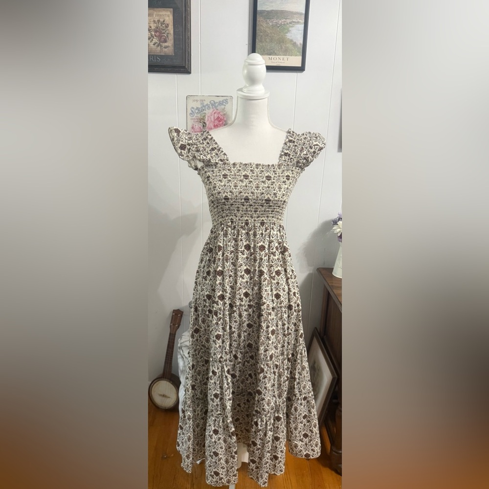 Timeless Cream Smocked, Cap Sleeve Dress w/ Earthy Tones – Perfect Year-Round ✨”